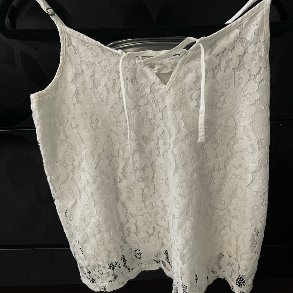 White cami tank top from hollister